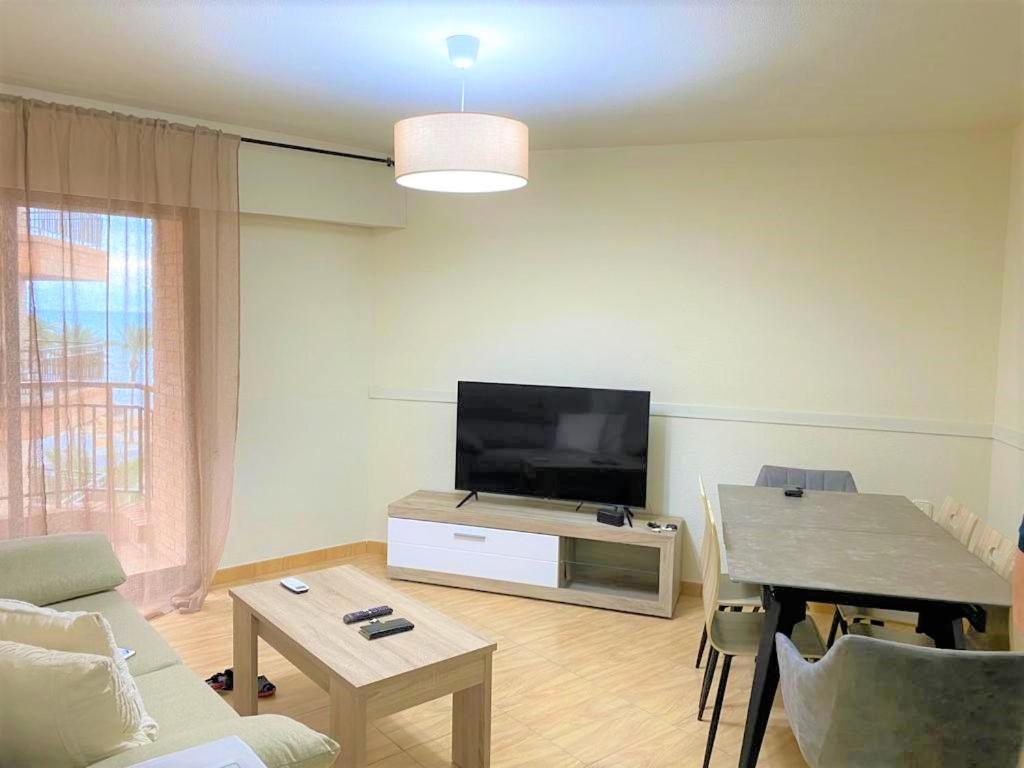Marinasunbeach Paseo Maritimo تورّيفيِخا المظهر الخارجي الصورة